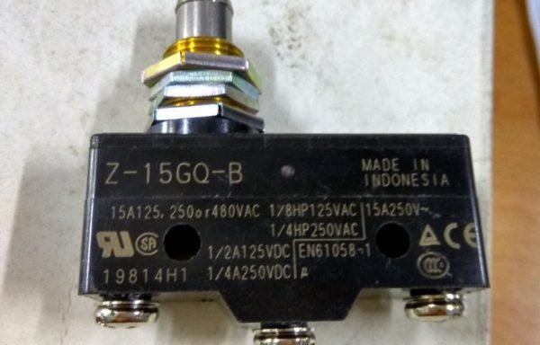 Limit Switch Omron Z-15GQ-B